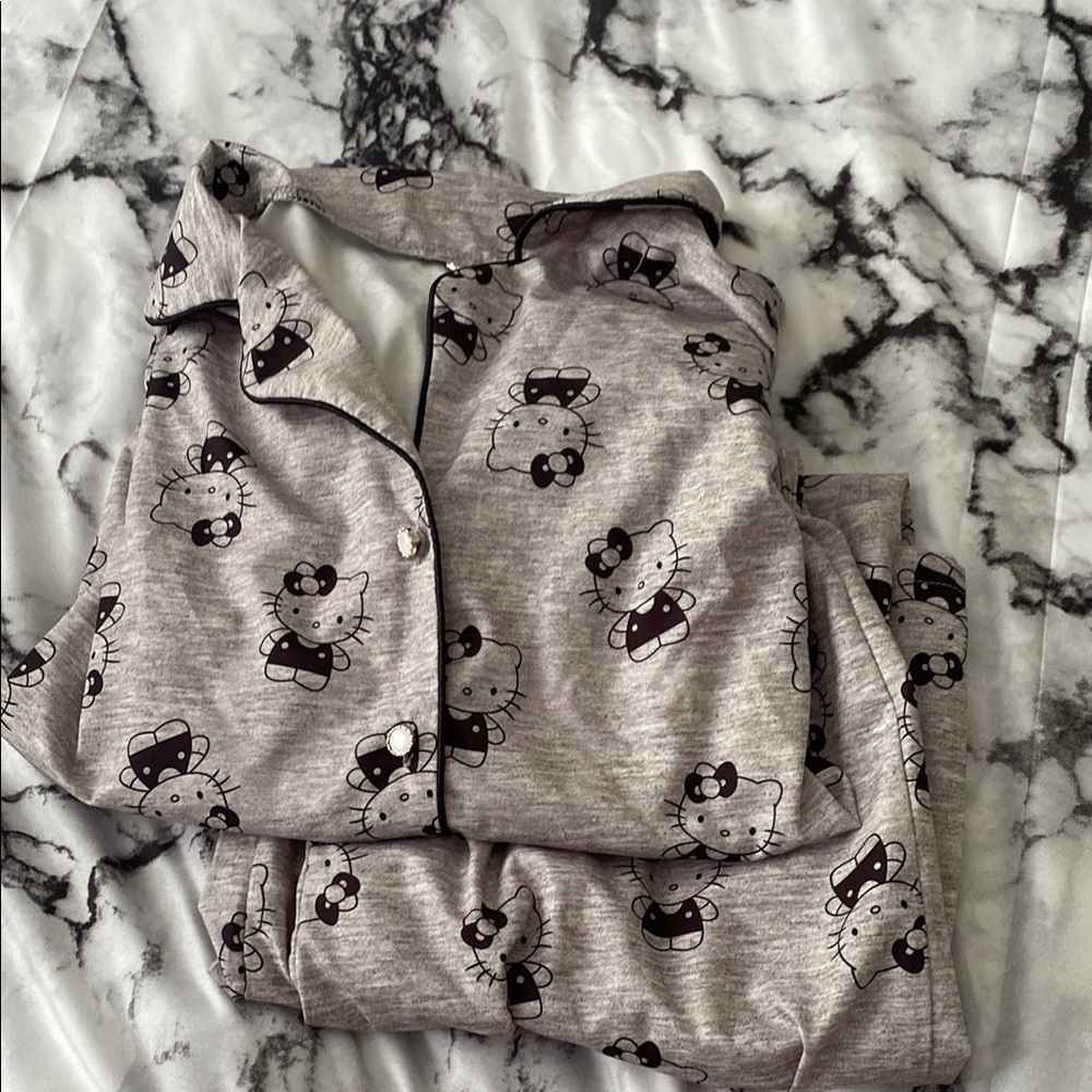 Hello Kitty Gray Cozy Pajama Set Intimates
